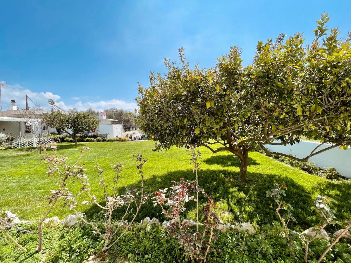 Archangelos Garden House Semesterbostad